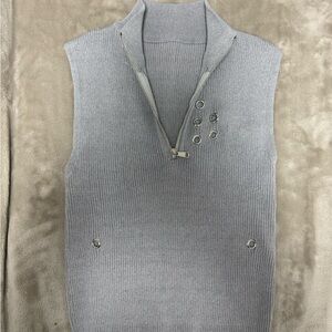 Gray Sleeveless Ribbed Zip-Up Vest